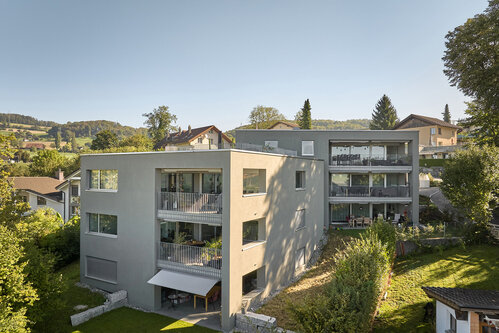 Mehrfamilienhaus